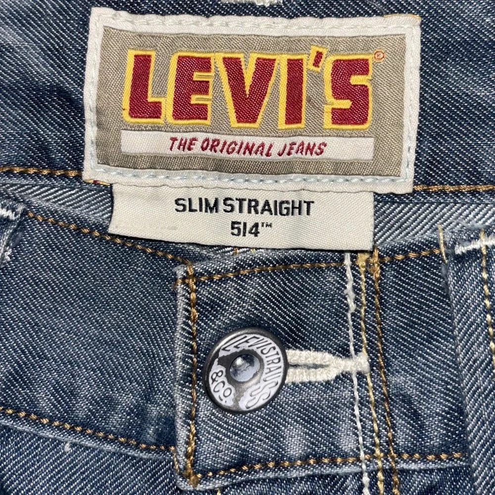 Levi’s 514 Medium Wash Slim Straight Blue Jeans Size 31 x 30
